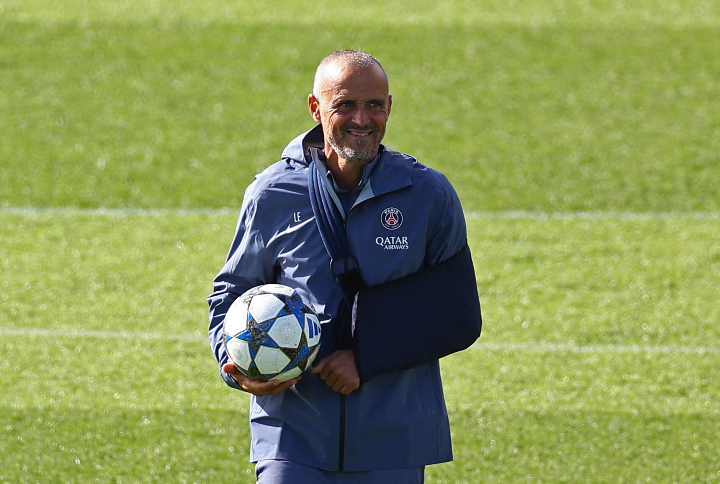 米兰体育中国官网-包含从欧超杯在即到年轻球员得到机，窗口期巴黎圣日耳曼备战荷甲的词条