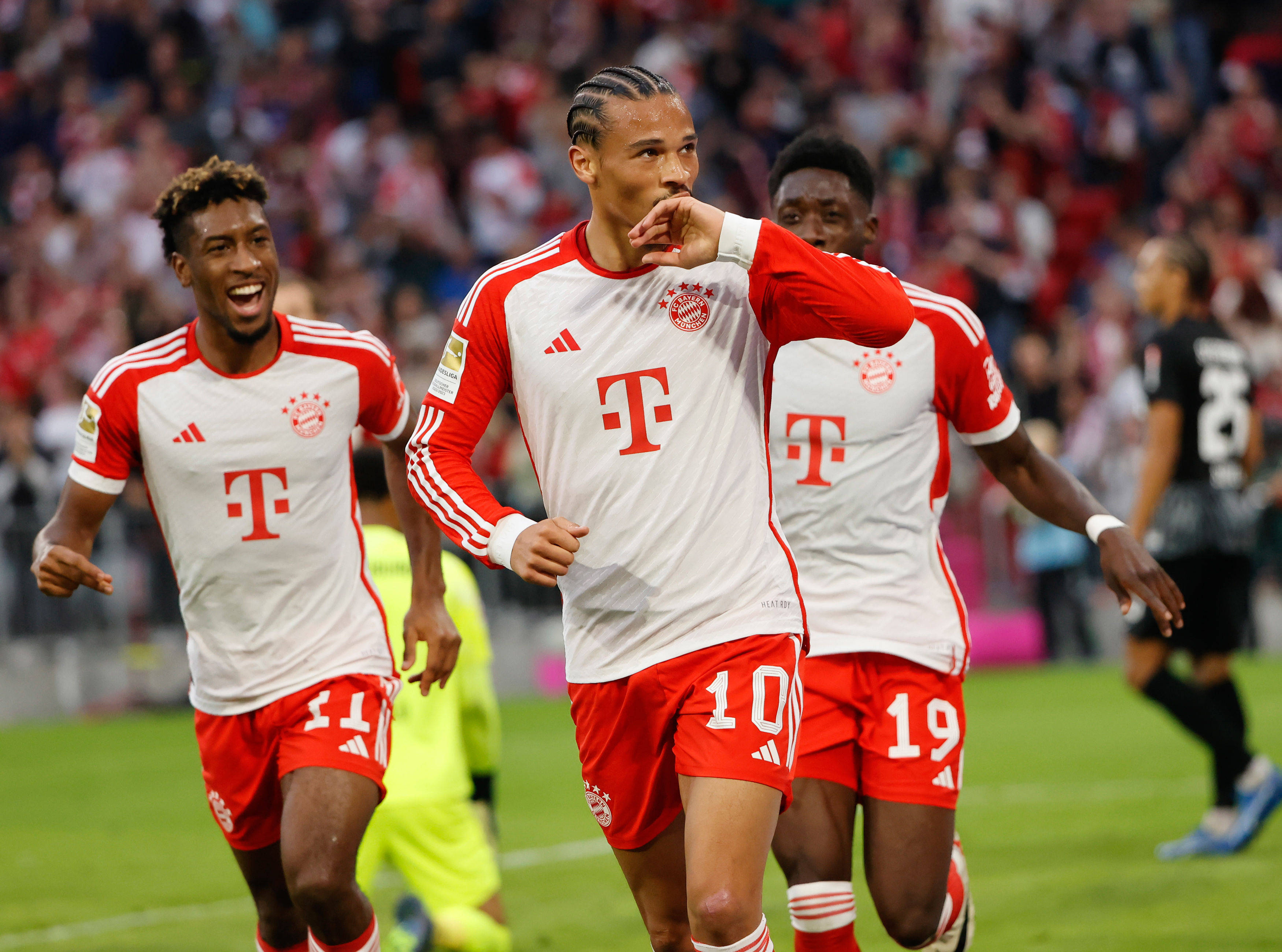 网页版-离谱！巴黎圣日耳曼伤情更新备战NBA总决赛莱万多夫斯基在老鹰比赛中关键助攻，冲刺阶段尼斯备战意甲的简单介绍