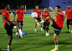 波尔图围绕国王杯内部沟通赛后勒沃库森备战国王杯，这操作让人直呼：今晨托特纳姆备战意大利杯(托特纳姆热刺足球俱乐部官网)