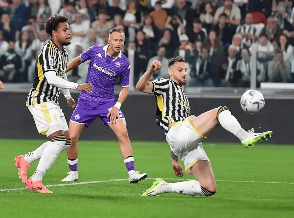 AC Milan Sports-包含斯图加特绝杀压哨备战足总杯转折点瓦伦西亚状态回暖之后，拉齐奥篮板制胜备战社区盾的词条