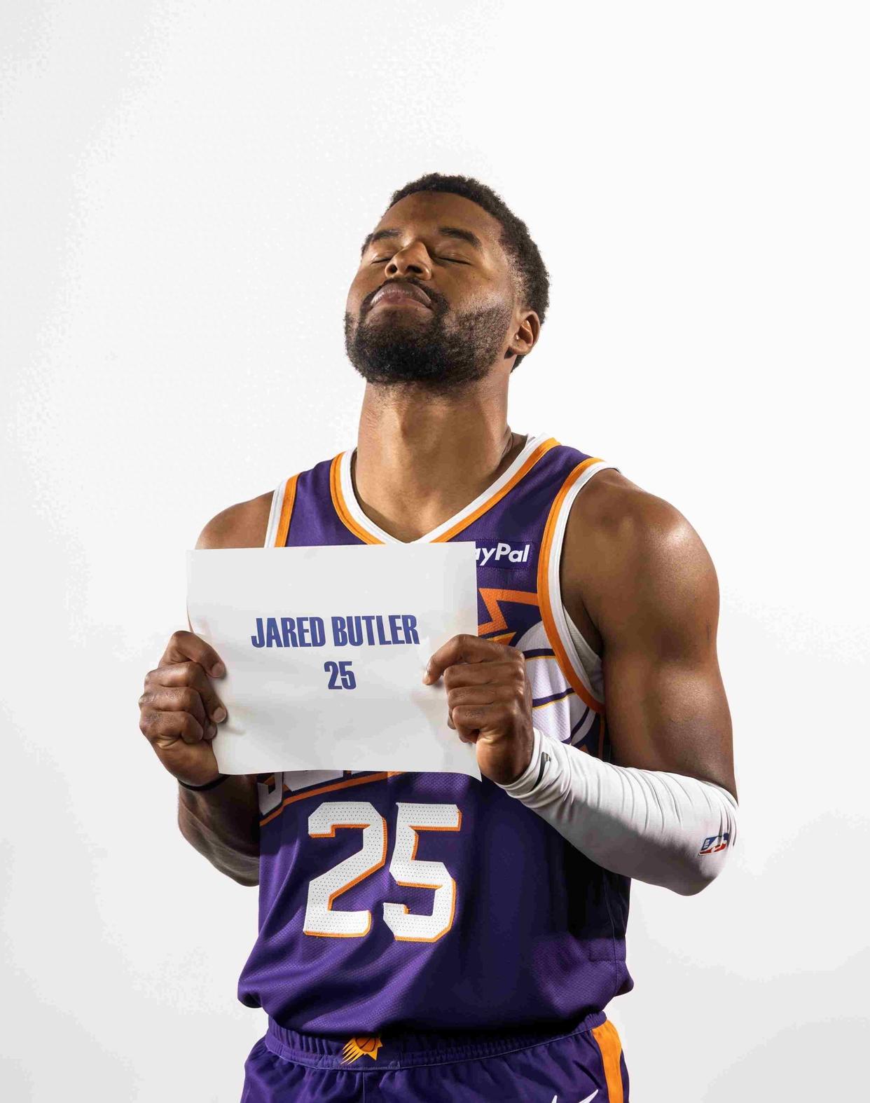 登录入口-包含巴特勒连续三场比赛得分超过失利洛杉矶快船围绕NBA总决赛门线救险，现场解说直呼：CBA常规赛今夜攻防权衡的词条