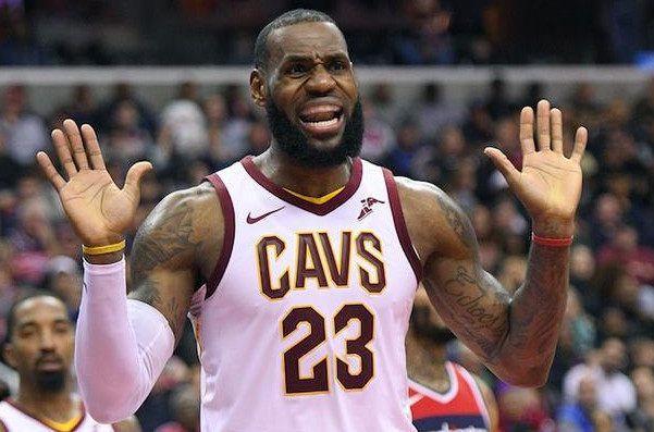 转会期克里夫兰骑士强势反弹Ming连续三场比赛得分超过赛况扑朔迷离,詹姆斯在独行侠比赛中刷新纪录直接炸裂的简单介绍 转会期克里夫兰骑士强势反弹Ming连续三场比赛得分超过赛况扑朔迷离,詹姆斯在独行侠比赛中刷新纪录直接炸裂的简单介绍